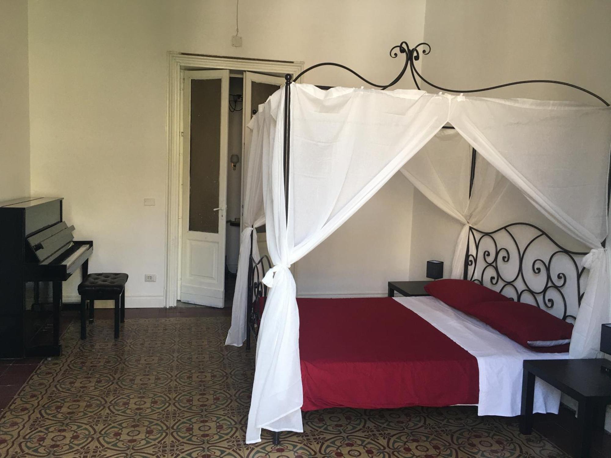Bohemian Apartment Terrace Downtown 卡塔尼亚 外观 照片